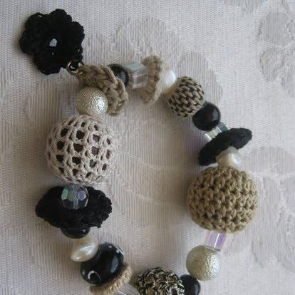Pulsera Crochet y Cuentas Varias – Marianerías by Marian